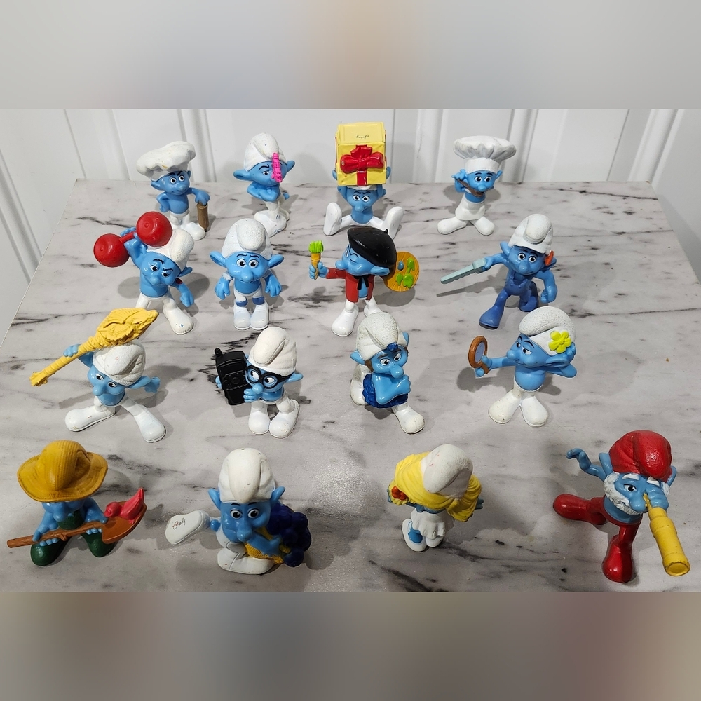 McDonald's 2011 Smurfs series set of 16